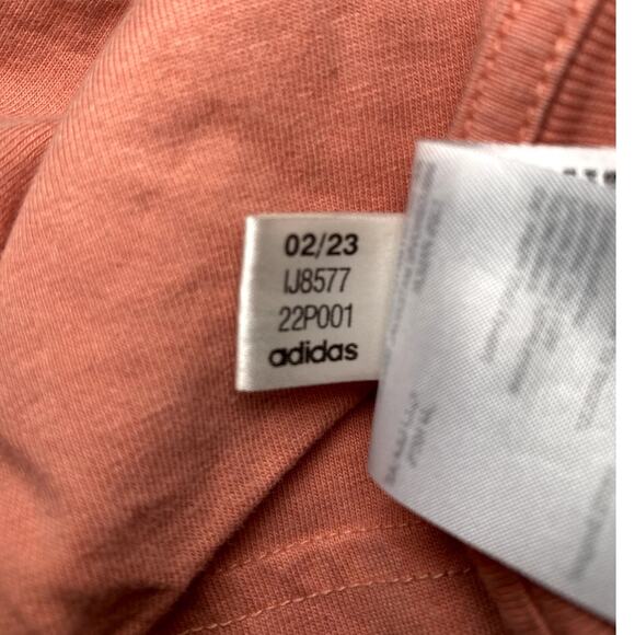 Adidas Embroidered Logo Shirt - Stylish and Comfortable - Picture 6 of 6